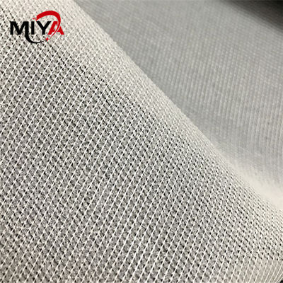 Beyaz Yüzde 100 Polyester 38gsm Triko Eriyebilir Tela